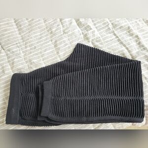 Ivy Park Black Collection sweatpants size Large, black, NWT